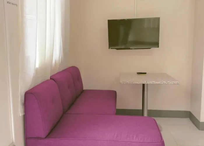 Samara's Guests House Pooc